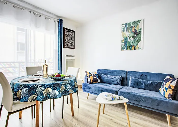 公寓 Le Regent-4 By Interhome Caves